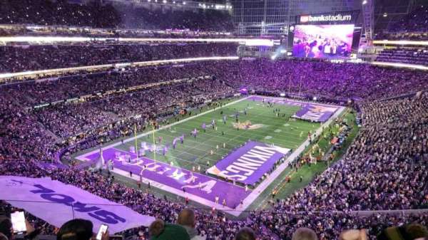 U.S. Bank Stadium, section: 322, row: D, seat: 3