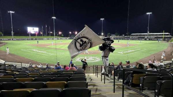 Franklin Field, Wisconsin, section: 105, row: N, seat: 18