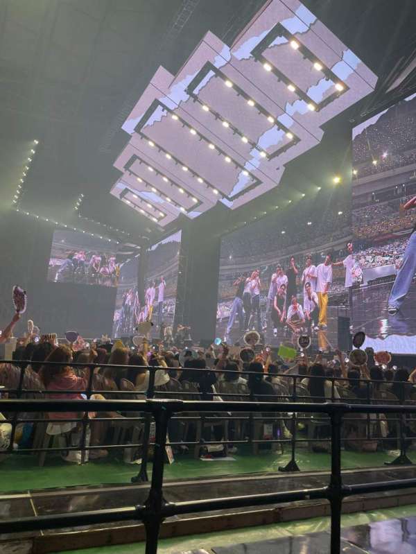 Gocheok Sky Dome, section: VIP 6, row: 12, seat: 1