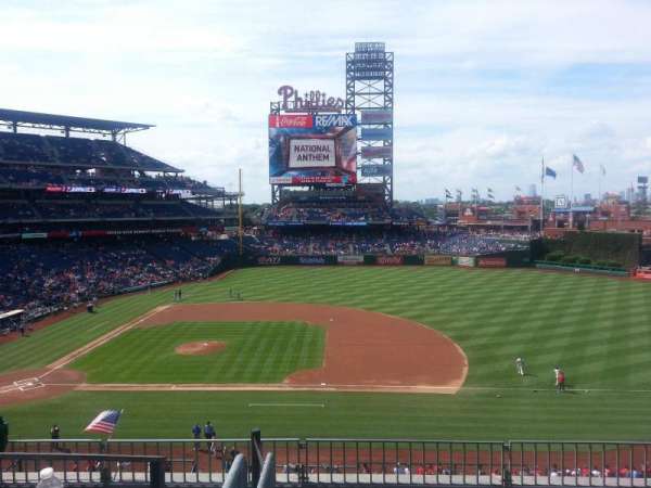 Citizens Bank Park, section: 215, row: 5, seat: 5
