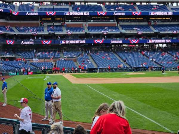 Citizens Bank Park, section: 109, row: 9, seat: 4