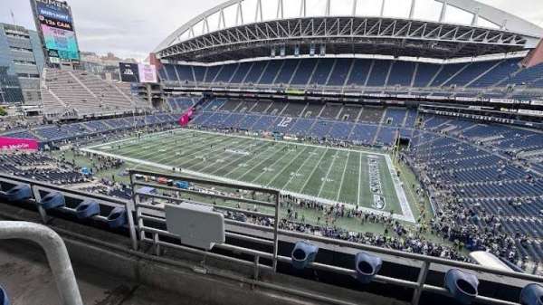 Lumen Field, section: 331, row: B, seat: 19