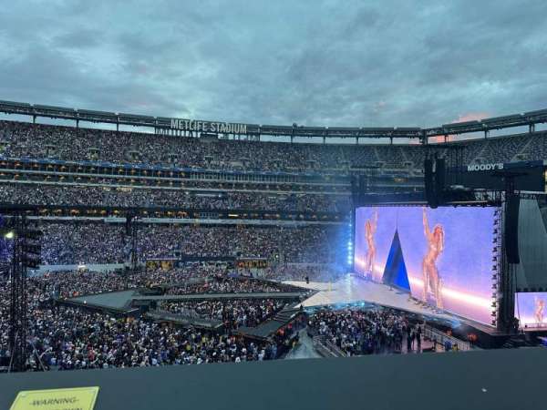 MetLife Stadium, section: 213, row: 1, seat: 20