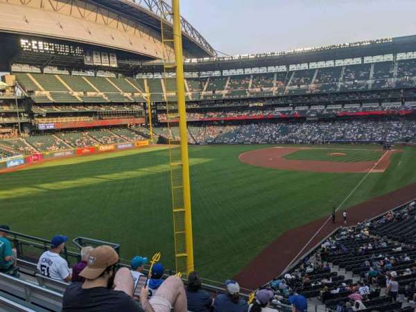 T-Mobile Park, section: 180, row: 6, seat: 4