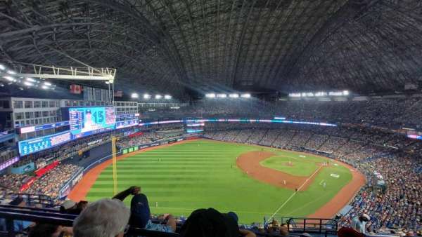 Rogers Centre, section: 538, row: 7, seat: 16