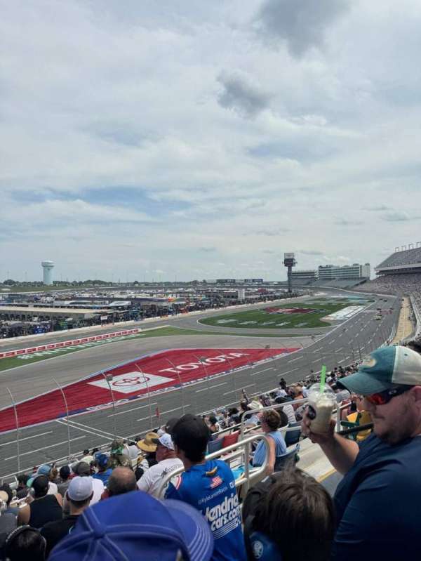 Charlotte Motor Speedway, section: 117, row: 29, seat: 11