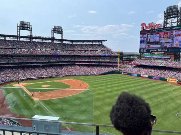 Citizens Bank Park, section: 307, row: 2, seat: 24
