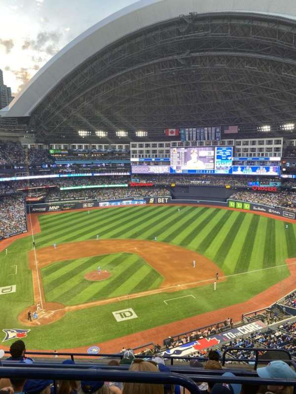 Rogers Centre, section: 521, row: 7, seat: 1