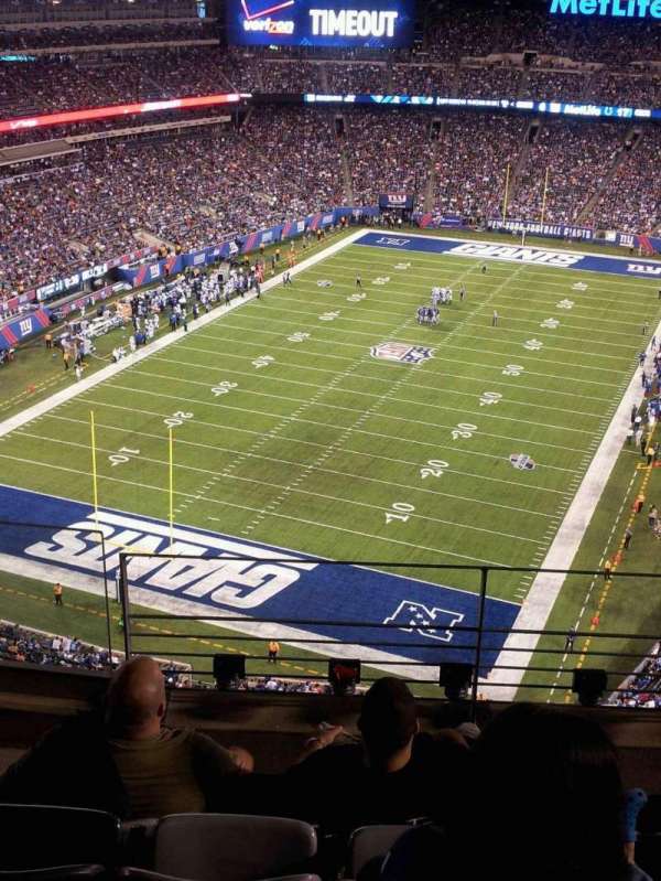 MetLife Stadium, section: 324, row: 8, seat: 6