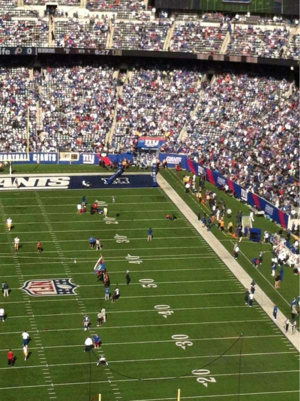 MetLife Stadium, section: 325, row: 18, seat: 21