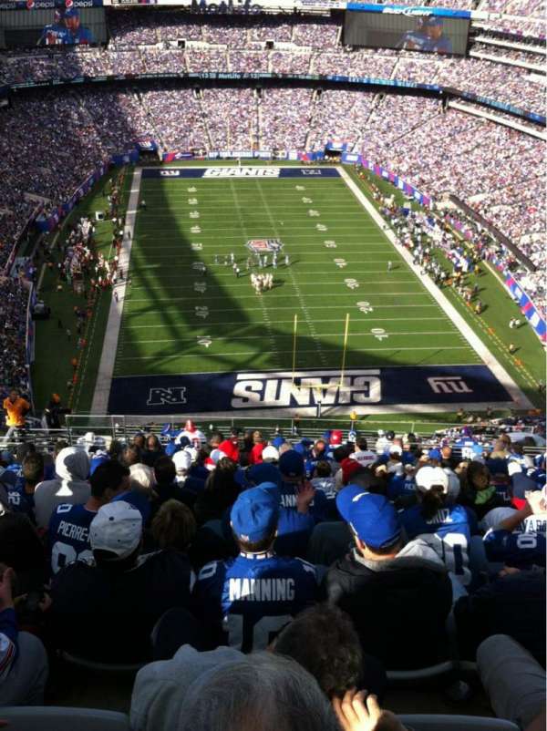 MetLife Stadium, section: 327, row: 21, seat: 18