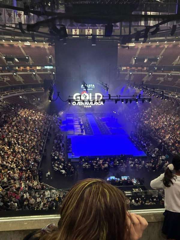 United Center, section: 310, row: 3, seat: 4
