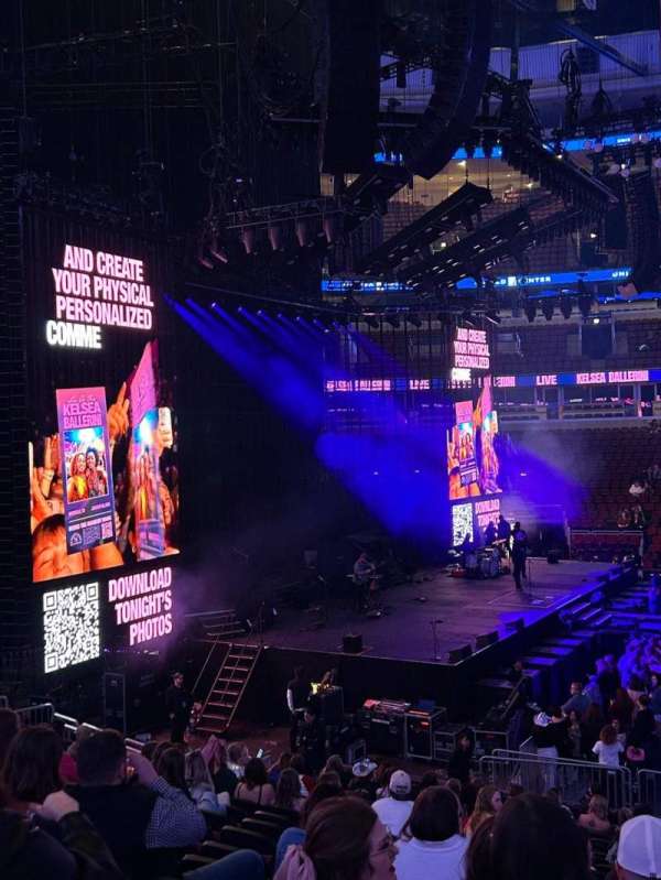 United Center, section: 113, row: 19, seat: 6