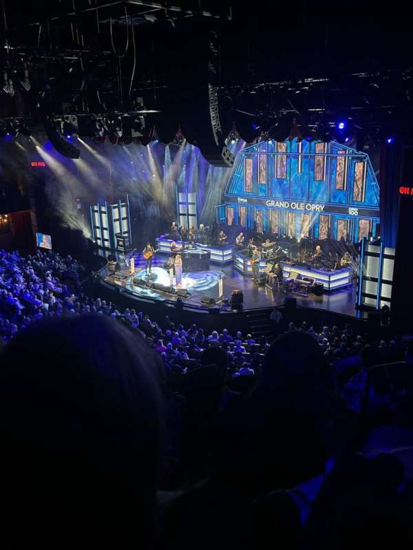 Grand Ole Opry House, section: 18, row: F, seat: 2