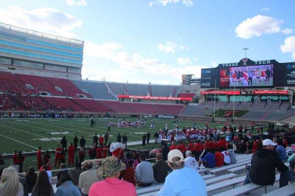 Jones AT&T Stadium, section: 23, row: 16, seat: 16