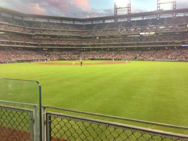 Citizens Bank Park, section: 101, row: 2, seat: 11