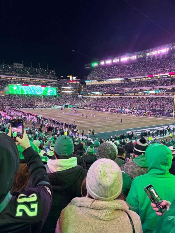 Lincoln Financial Field, section: 126, row: 26, seat: 9