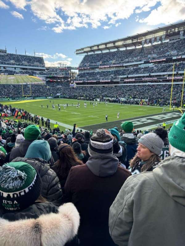 Lincoln Financial Field, section: 126, row: 26, seat: 9