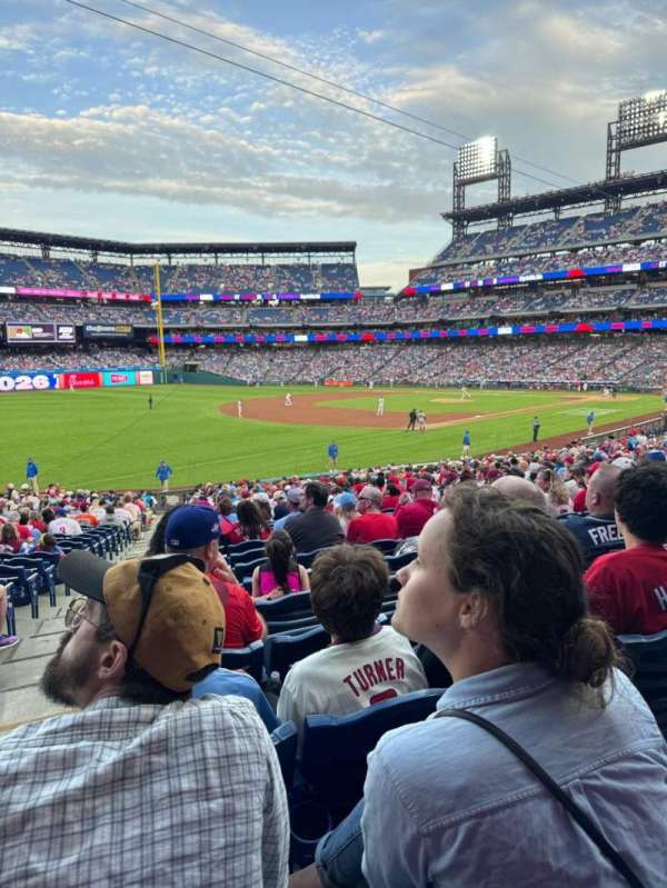 Citizens Bank Park, section: 136, row: 32, seat: 20