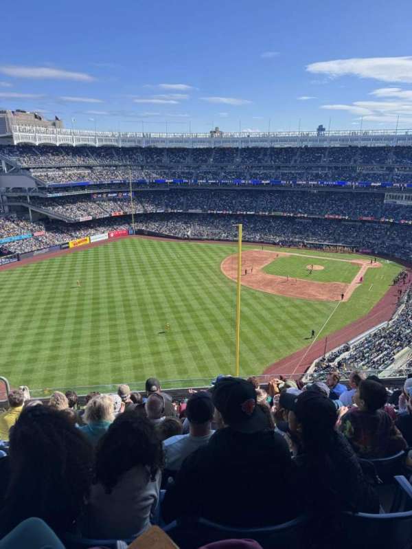 Yankee Stadium, section: 432B, row: 8, seat: 13