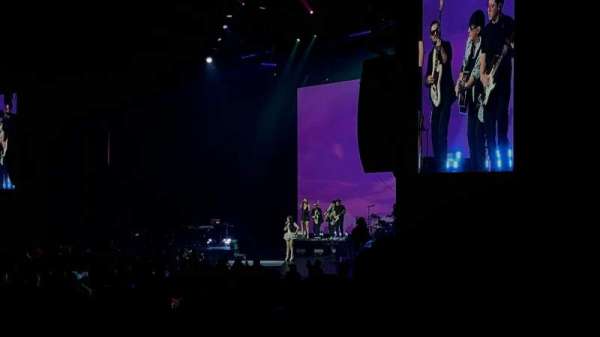 Rosemont Theatre, section: 106, row: V, seat: 5