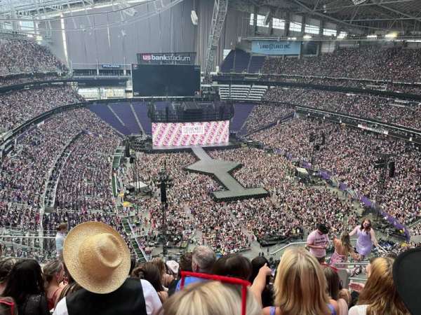 U.S. Bank Stadium, section: 330, row: 10, seat: 5