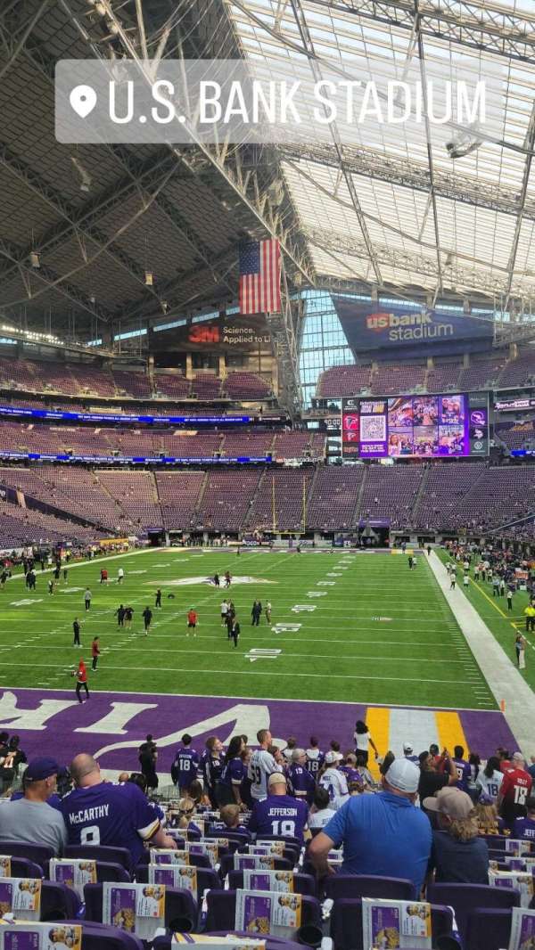 U.S. Bank Stadium, section: 140, row: 19, seat: 7