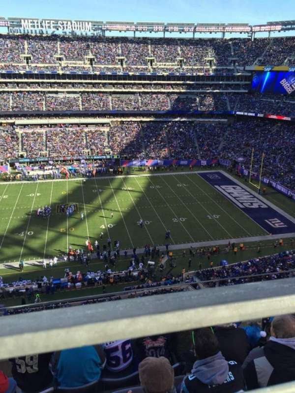MetLife Stadium, section: 338, row: 5, seat: 22