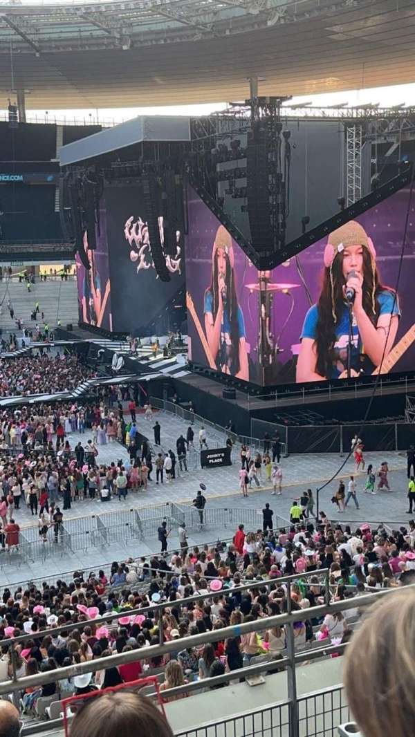 Stade De France, section: E11, row: 39, seat: 17