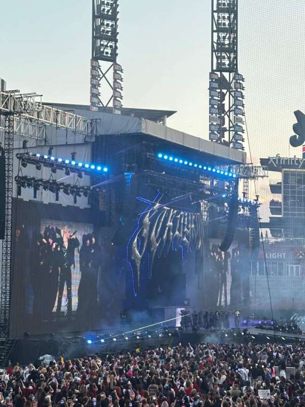 Truist Park, section: 141, row: 9, seat: 8