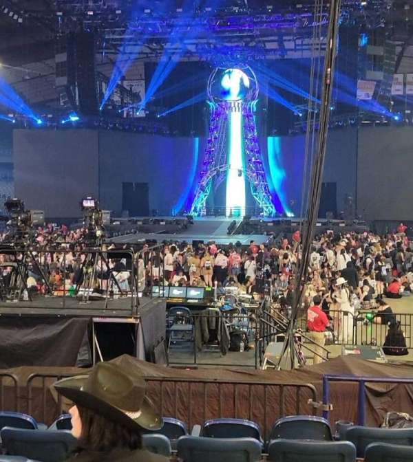 Allstate Arena, section: 114, row: G, seat: 14