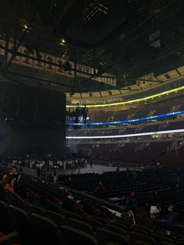 United Center, section: 109, row: 9, seat: 5