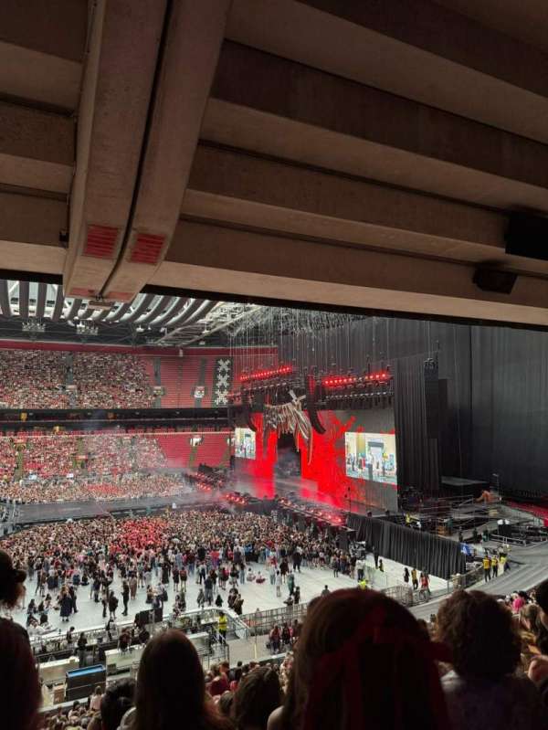 Johan Cruijff ArenA, section: 120, row: 27, seat: 126