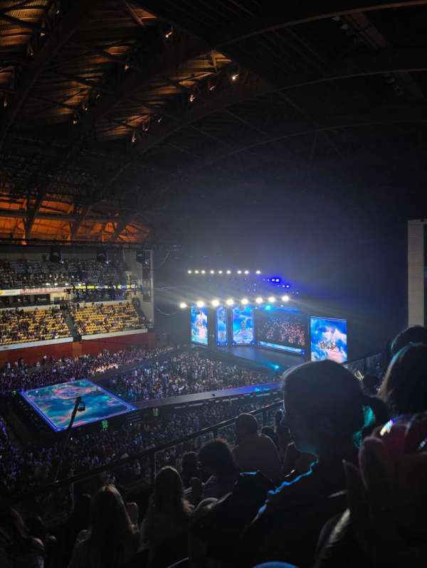 MEO Arena, section: 4, row: F, seat: 14