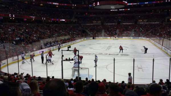 Capital One Arena, section: 106, row: Q, seat: 8