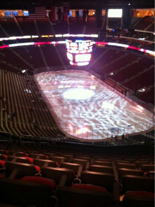 Desert Diamond Arena, section: 210, row: Q, seat: 14
