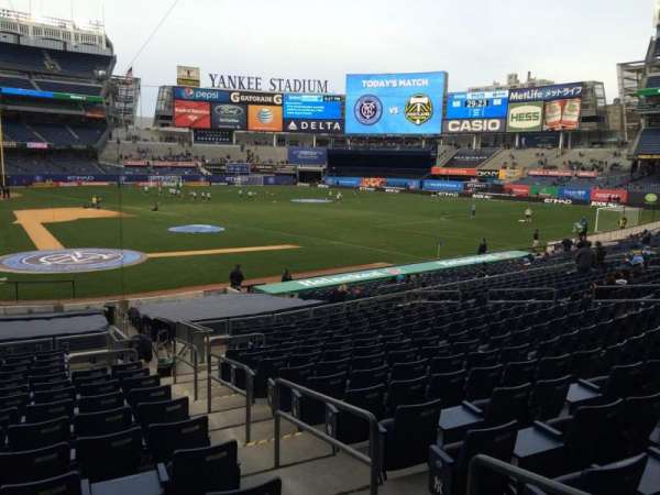 Yankee Stadium, section: 117b, row: 26, seat: 2