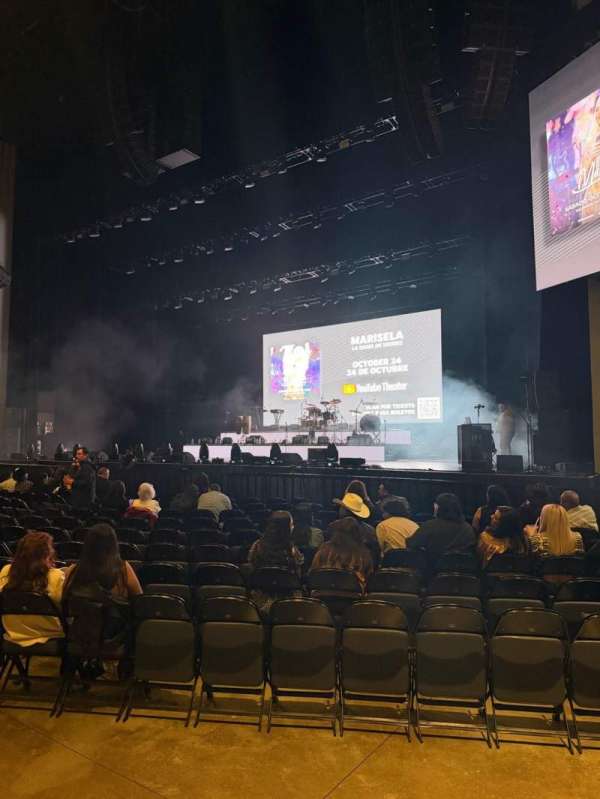 YouTube Theater, section: 105, row: 1, seat: A