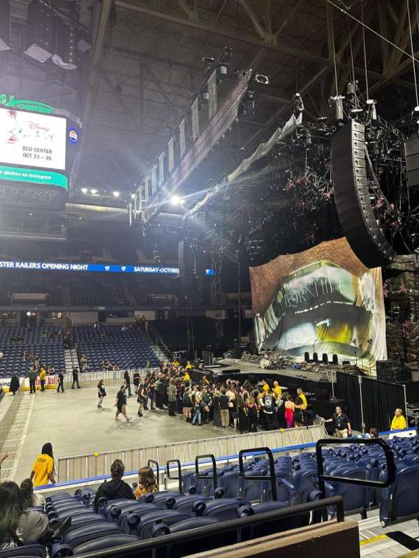 DCU Center, section: 123, row: c, seat: 4