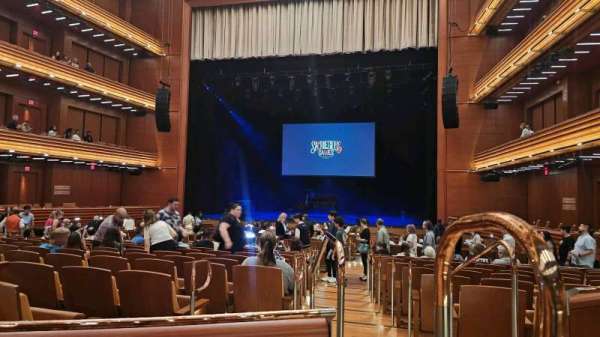 Steinmetz Hall at the Dr. Phillips Center, section: Door 4, row: Q, seat: 122