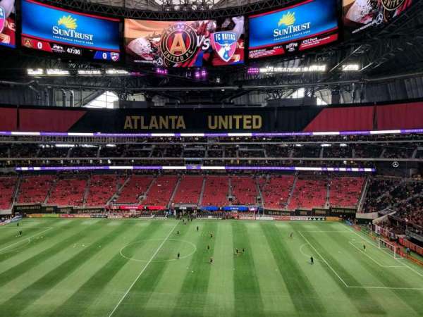Mercedes-Benz Stadium, section: 209, row: 4, seat: 9
