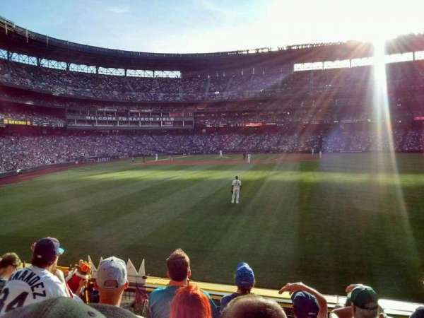 T-Mobile Park, section: 107, row: 27, seat: 14