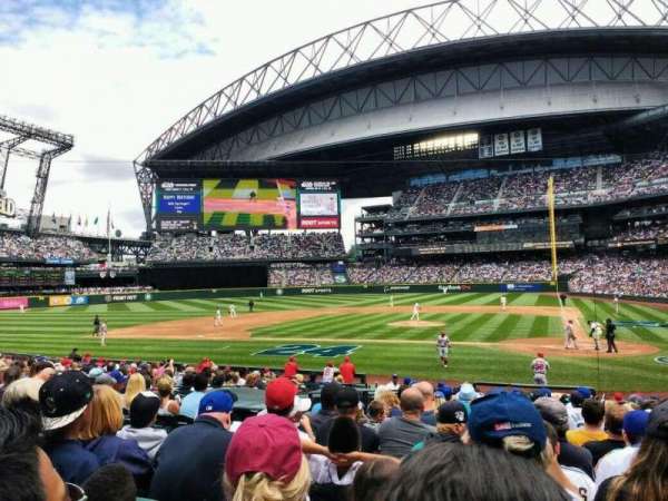 T-Mobile Park, section: 135, row: 21, seat: 5