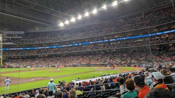 Daikin Park, section: 111, row: 18, seat: 8