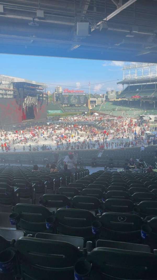 Wrigley Field, section: 205, row: 21, seat: 3