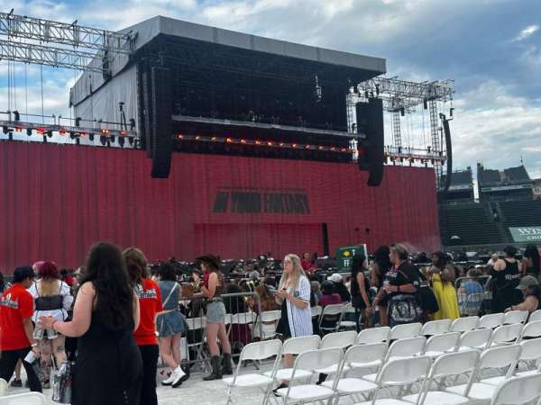 Wrigley Field, section: FLD G, row: 7, seat: 3