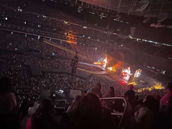 Allegiant Stadium, section: 340, row: 7, seat: 3