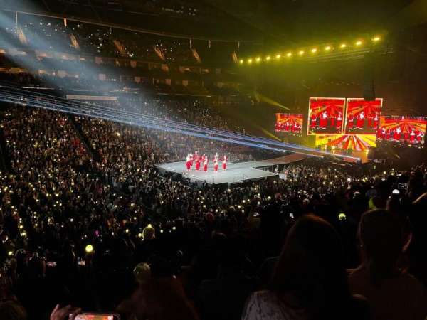Toyota Center, section: 109, row: 20, seat: 5