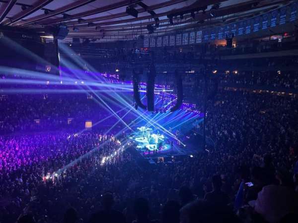 Madison Square Garden, section: 212, row: 5, seat: 5