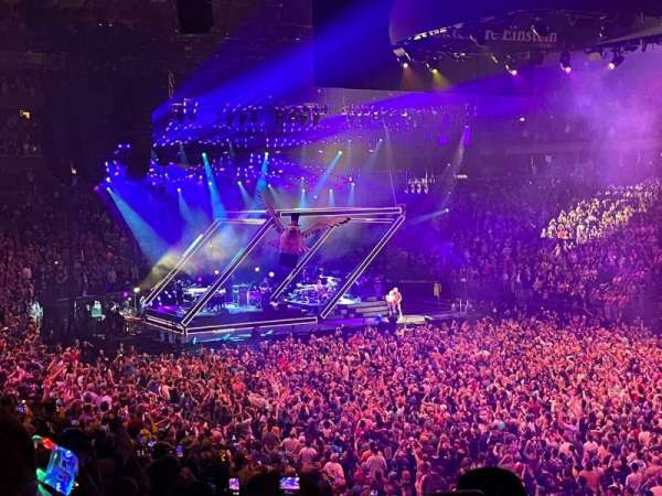 Madison Square Garden, section: 120, row: 21, seat: 2